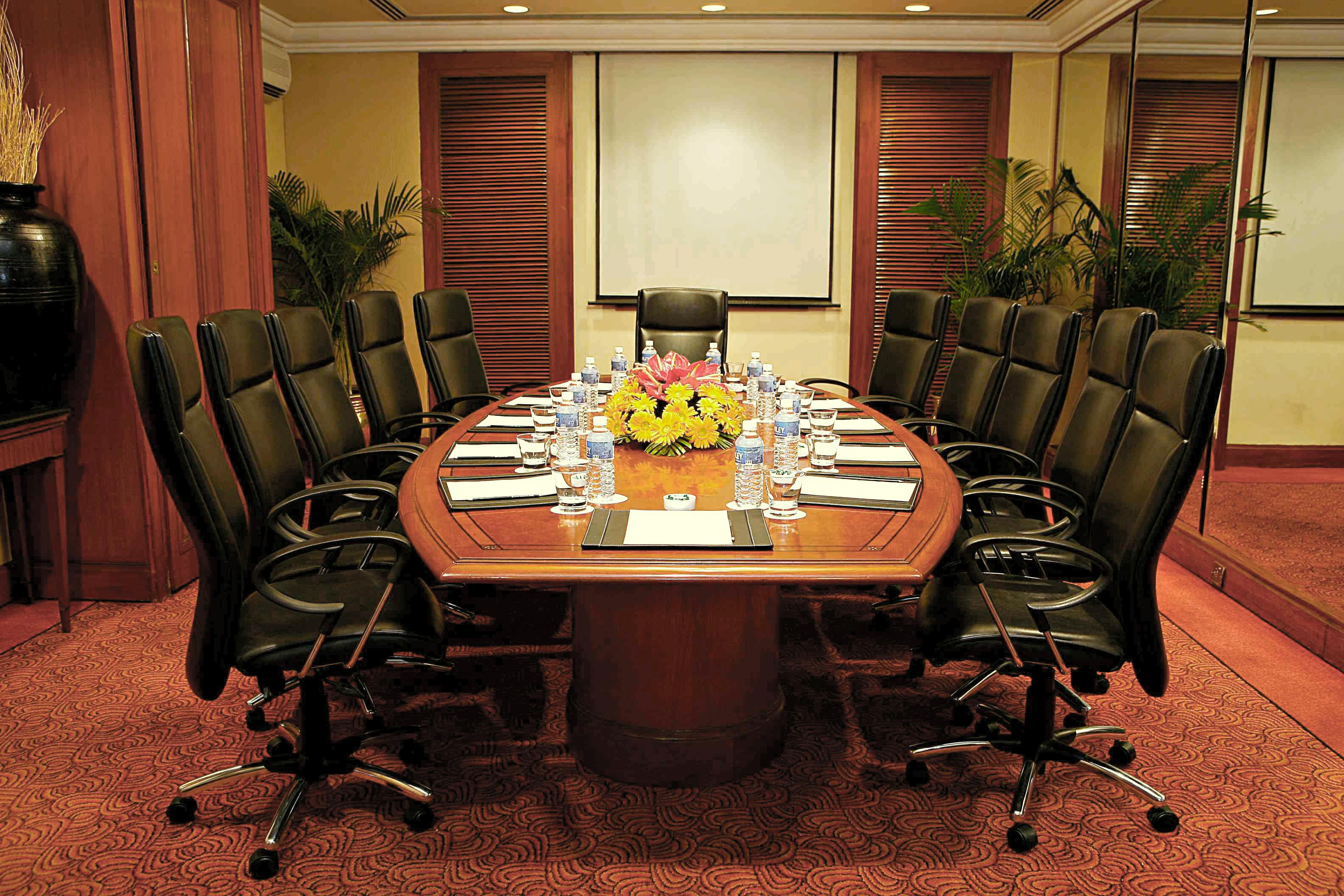 فندق إيروس نيودلهي، نهرو بلاس المظهر الخارجي الصورة A boardroom