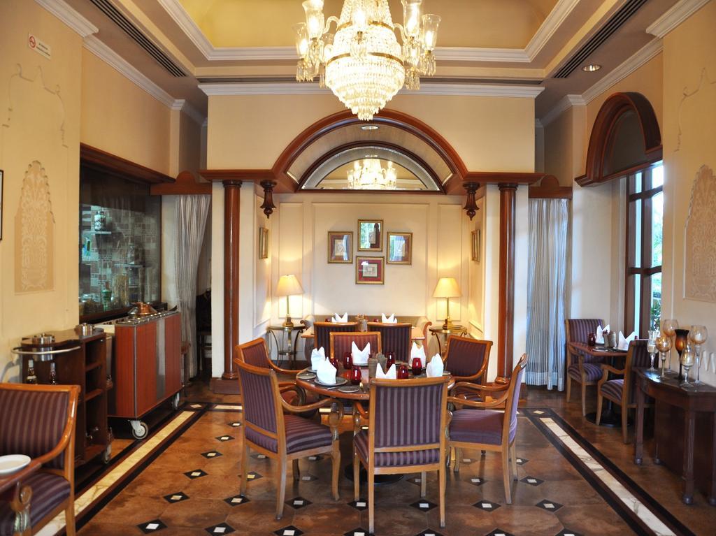 فندق إيروس نيودلهي، نهرو بلاس المظهر الخارجي الصورة